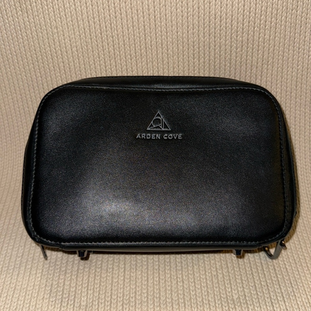 Black Arden Cove Ant-Theft Bag with Detachable, Adjustable Strap